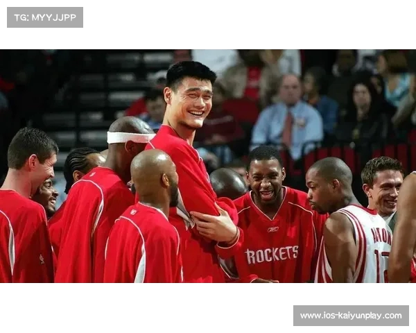 姚明的传奇之旅:从中国球场到NBA巅峰的奋斗与荣耀 姚明的传奇之旅:从中国球场到NBA巅峰的奋斗与荣耀